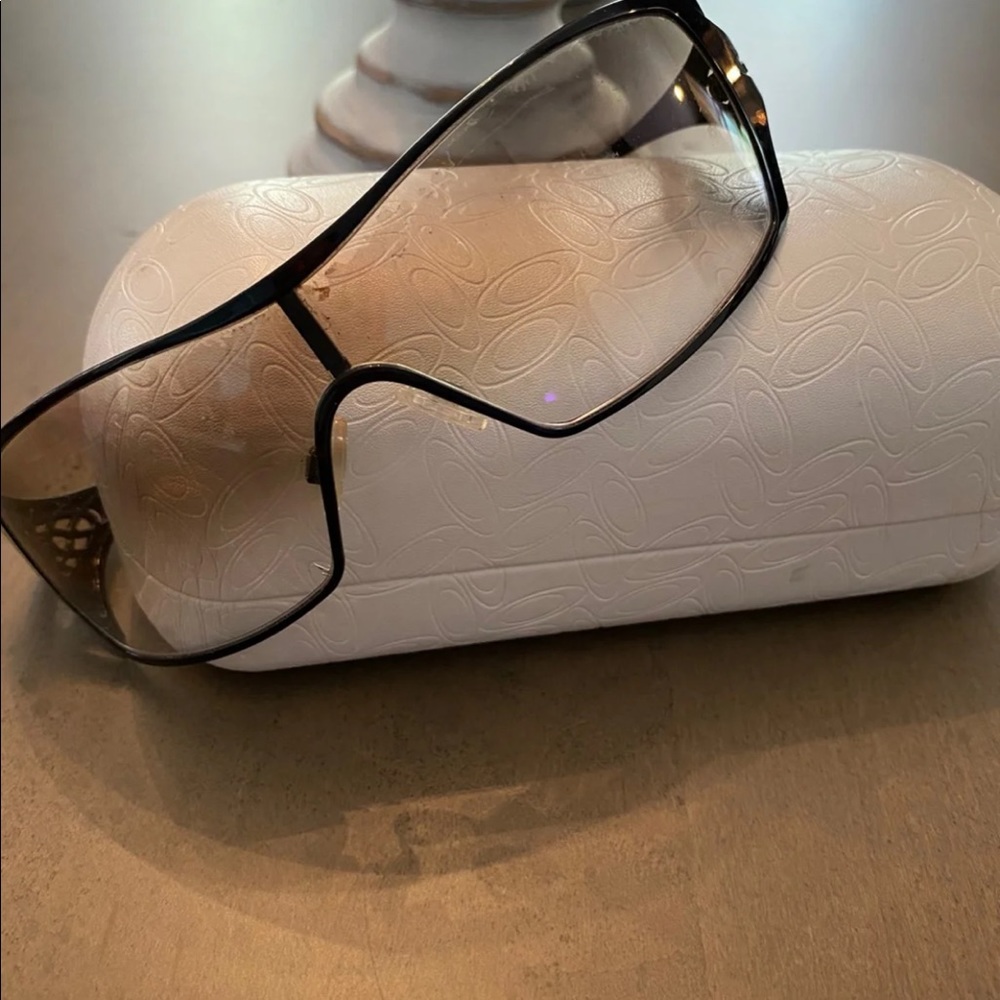 SOLD Women’s Oakley Sunglasses